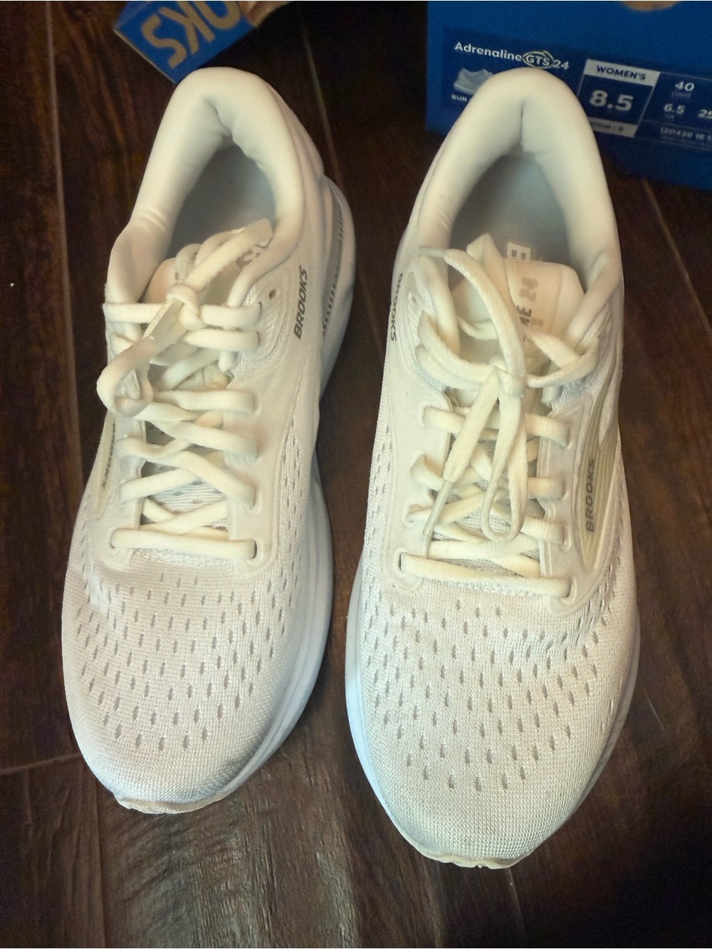 Brooks Women's White Athletic Running Sneakers